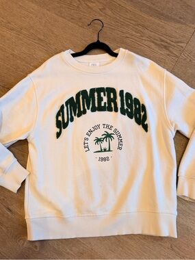 Zara Cream Sweatshirt with Green 'Summer 1982' Graphic